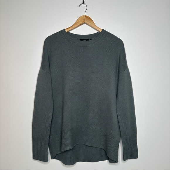 Theory Karenia F Cashmere Slouchy Pullover Sweater Size Small Green - Picture 2 of 10
